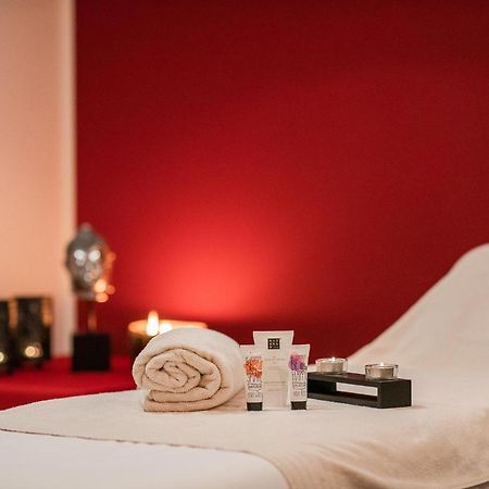 Bed & Breakfast Hotel Guggis Zürs エクステリア 写真