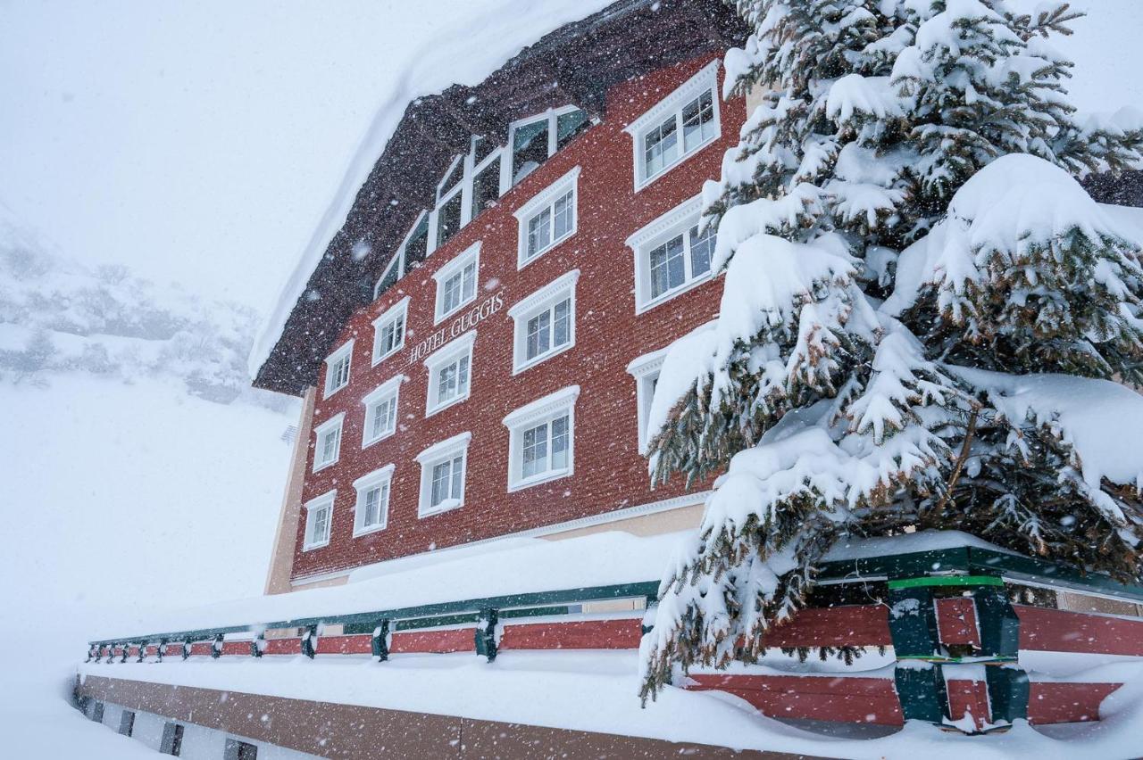 Bed & Breakfast Hotel Guggis Zürs エクステリア 写真