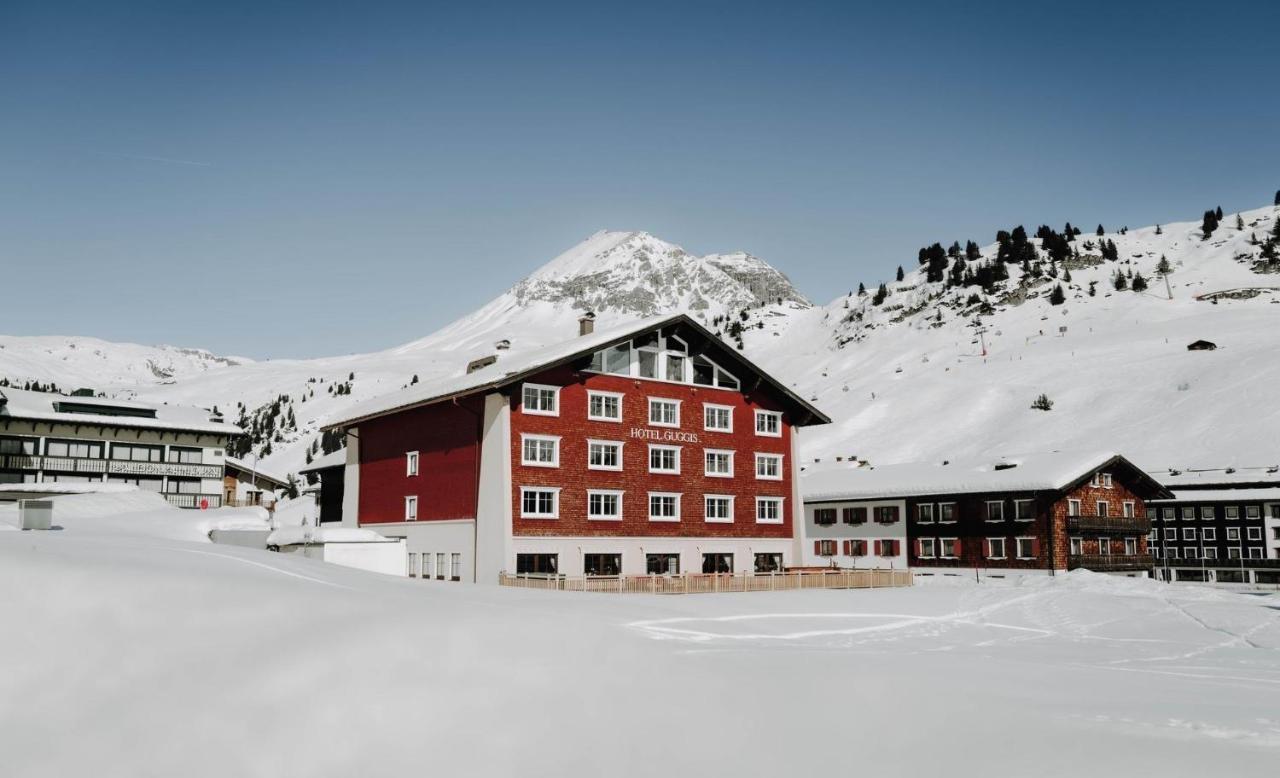 Bed & Breakfast Hotel Guggis Zürs エクステリア 写真